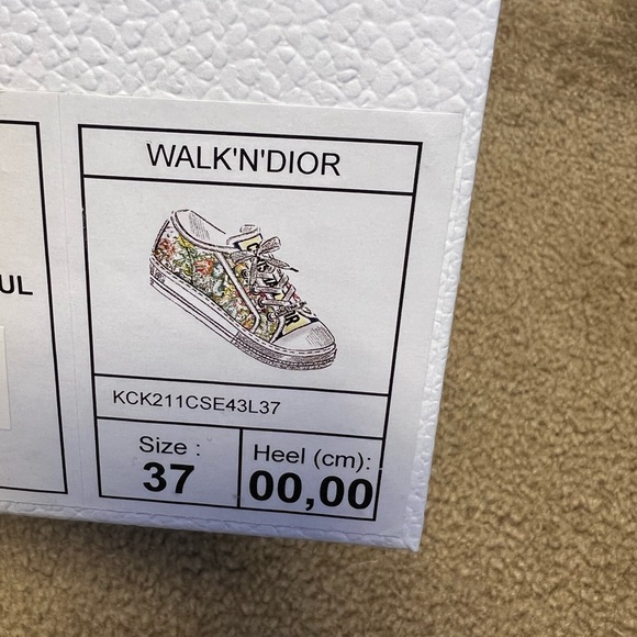 brand new in box Walk N Dior sneakers - Picture 4 of 4
